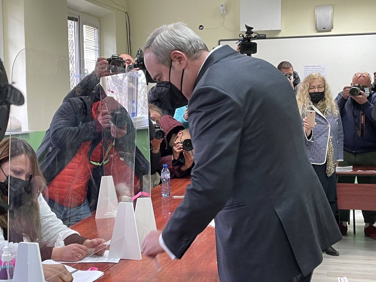 Проф. Герджиков в избирателната секция